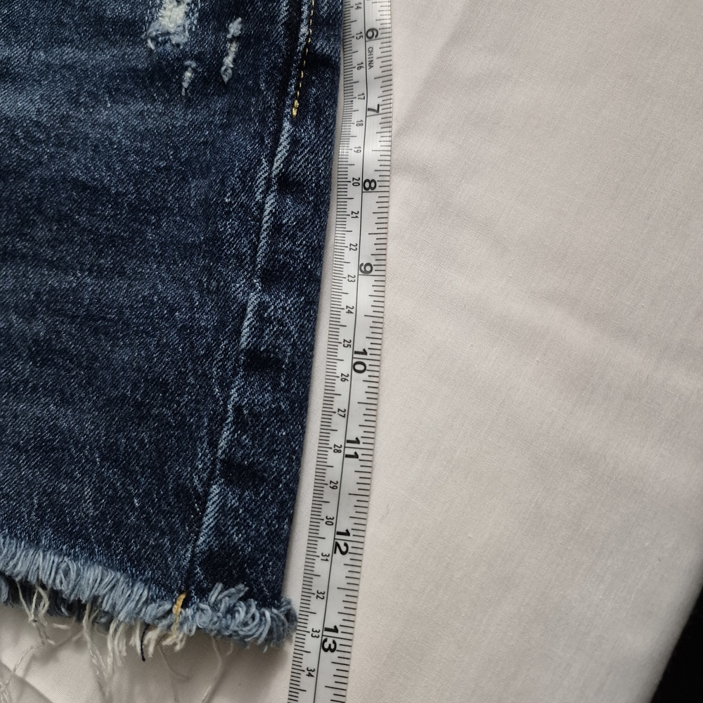 Levi's Blue‎ Distressed Jean Shorts - Picture 3 of 6